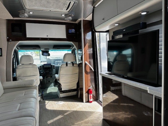 2019 Airstream MURPHY SUITE Base