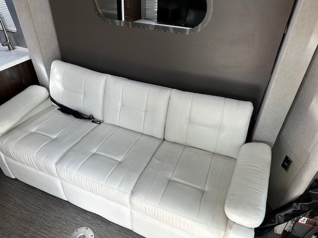 2019 Airstream MURPHY SUITE Base