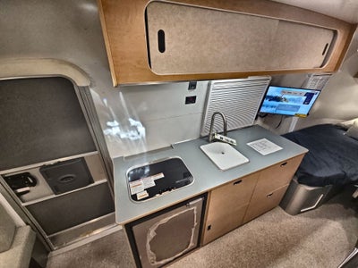 2026 Airstream 22RB Base