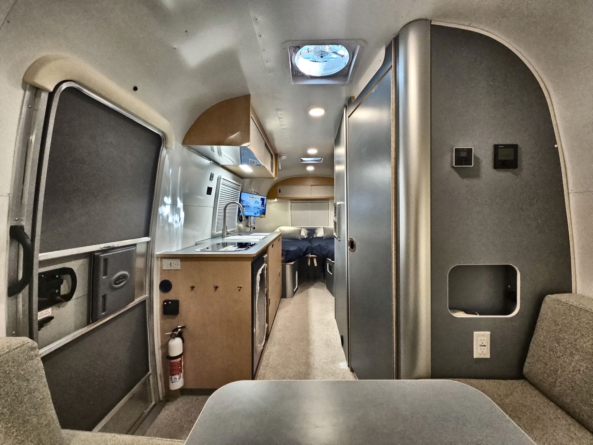 2026 Airstream 22RB Base