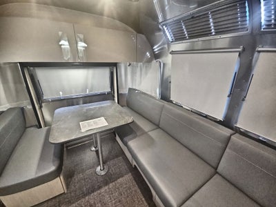 2026 Airstream 25FBT Base