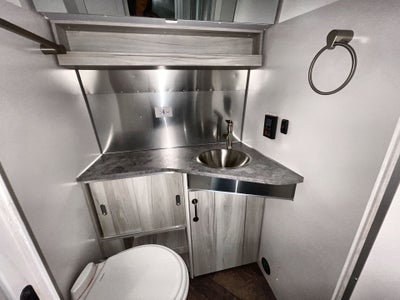 2025 Airstream 25FBT Base