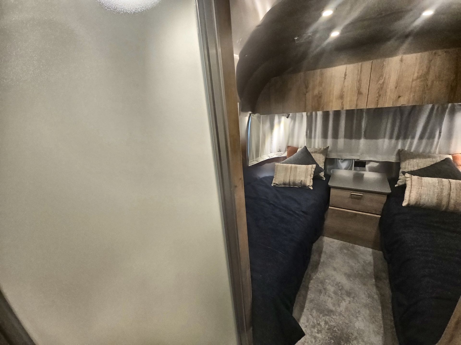 2026 Airstream 25FBT Base