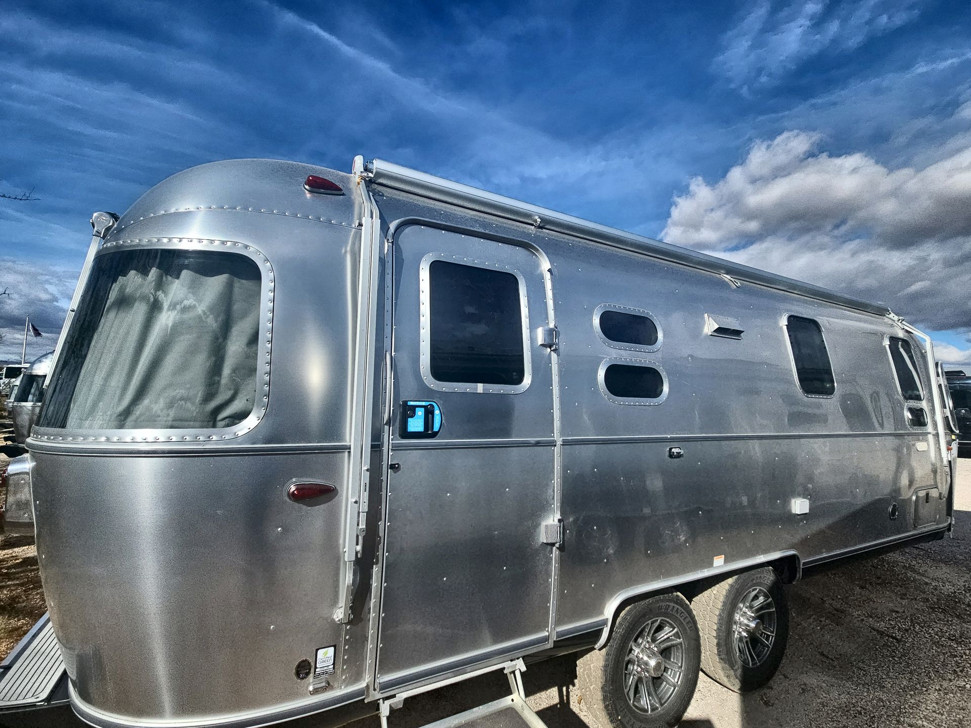 2026 Airstream 25FBT Base