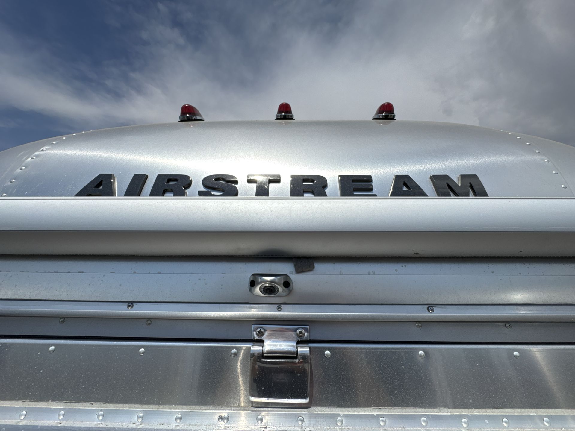 2026 Airstream 27FBQ Base