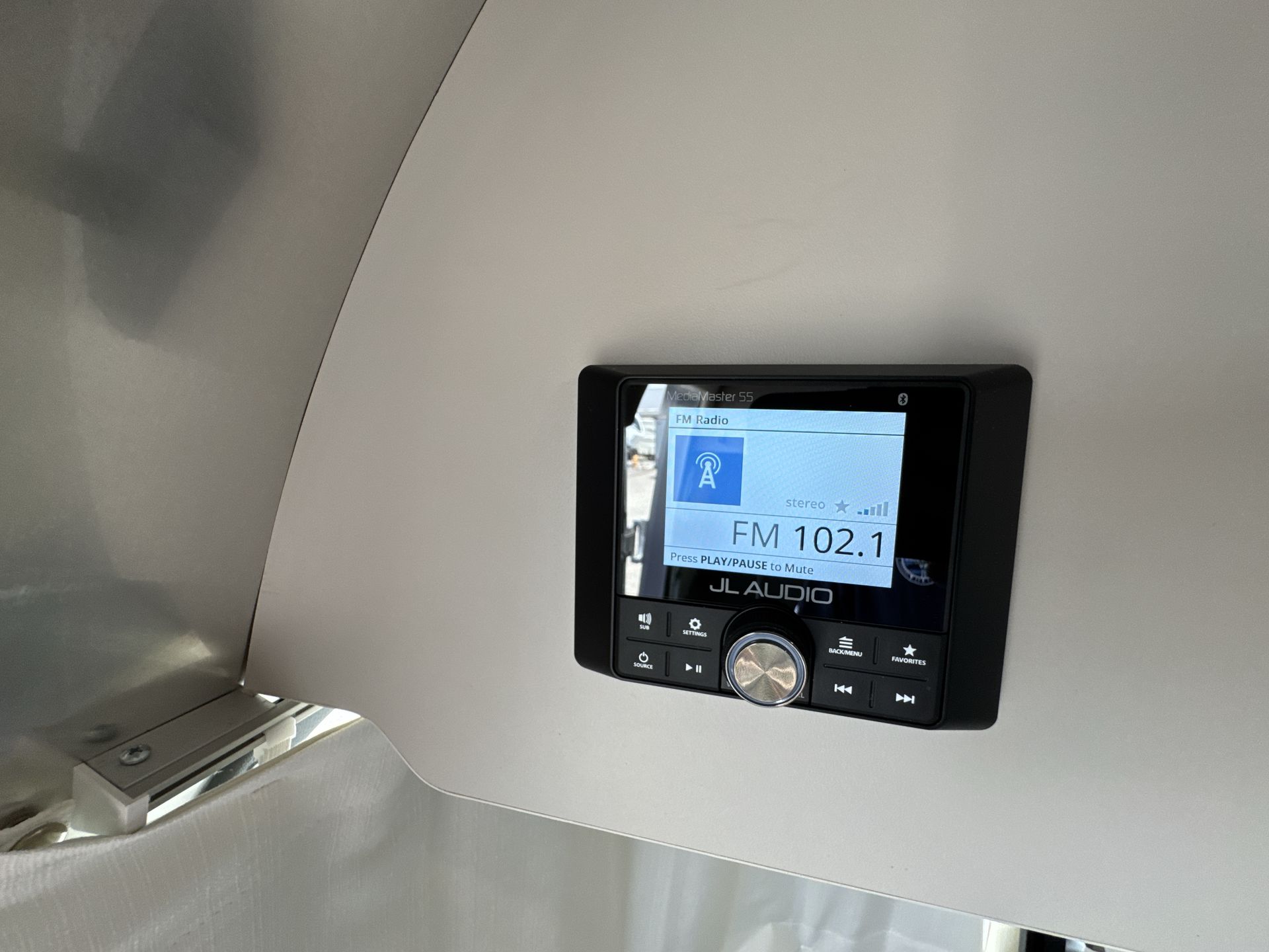 2026 Airstream 27FBQ Base