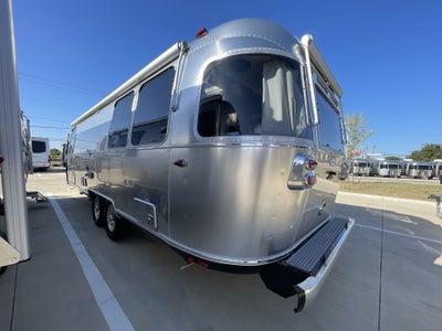 2026 Airstream 27FBT Base