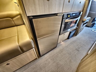 2025 Airstream 24GL Base