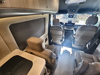 2025 Airstream 24GL Base