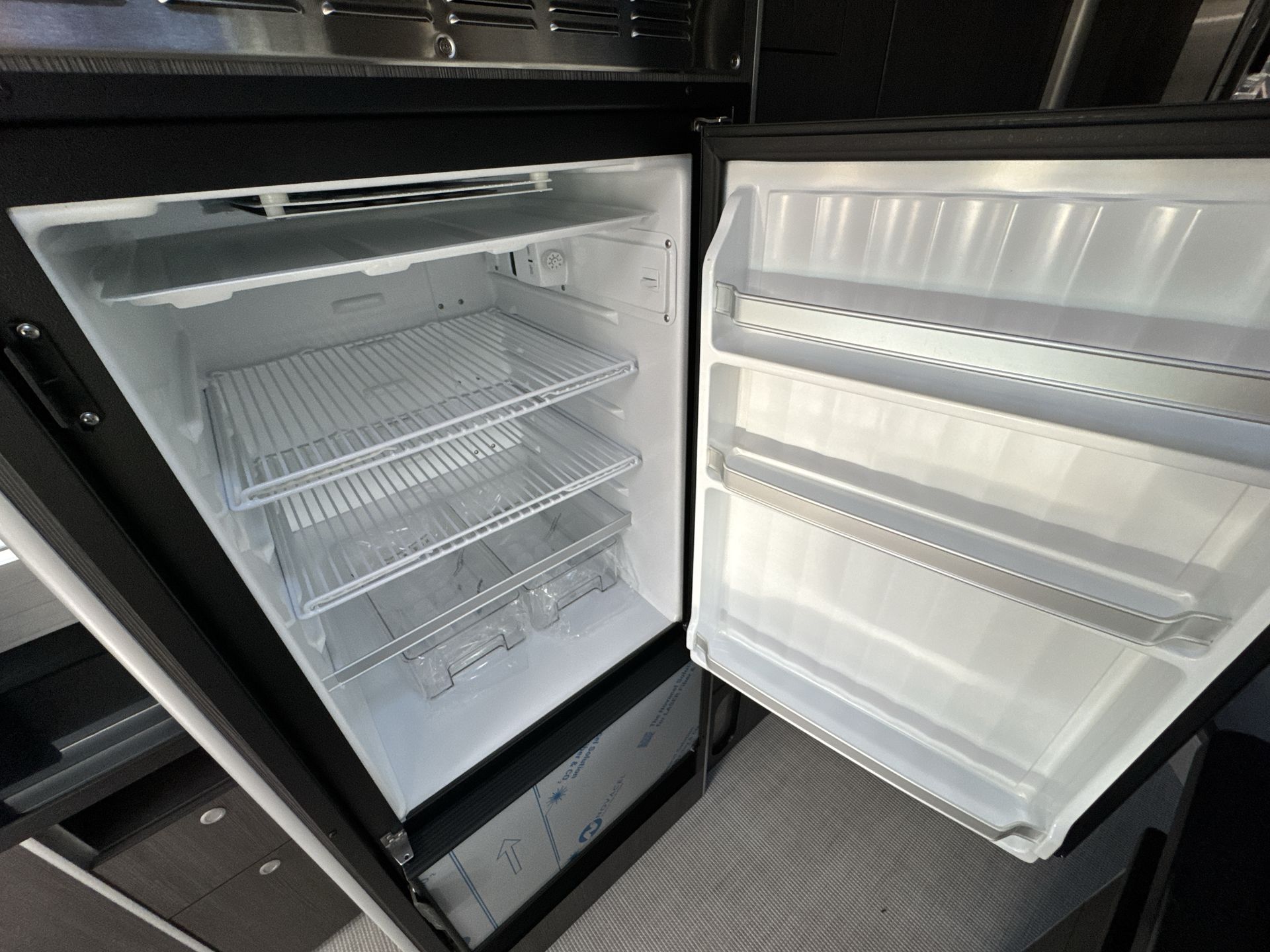 2025 Airstream Murphy Suite Base