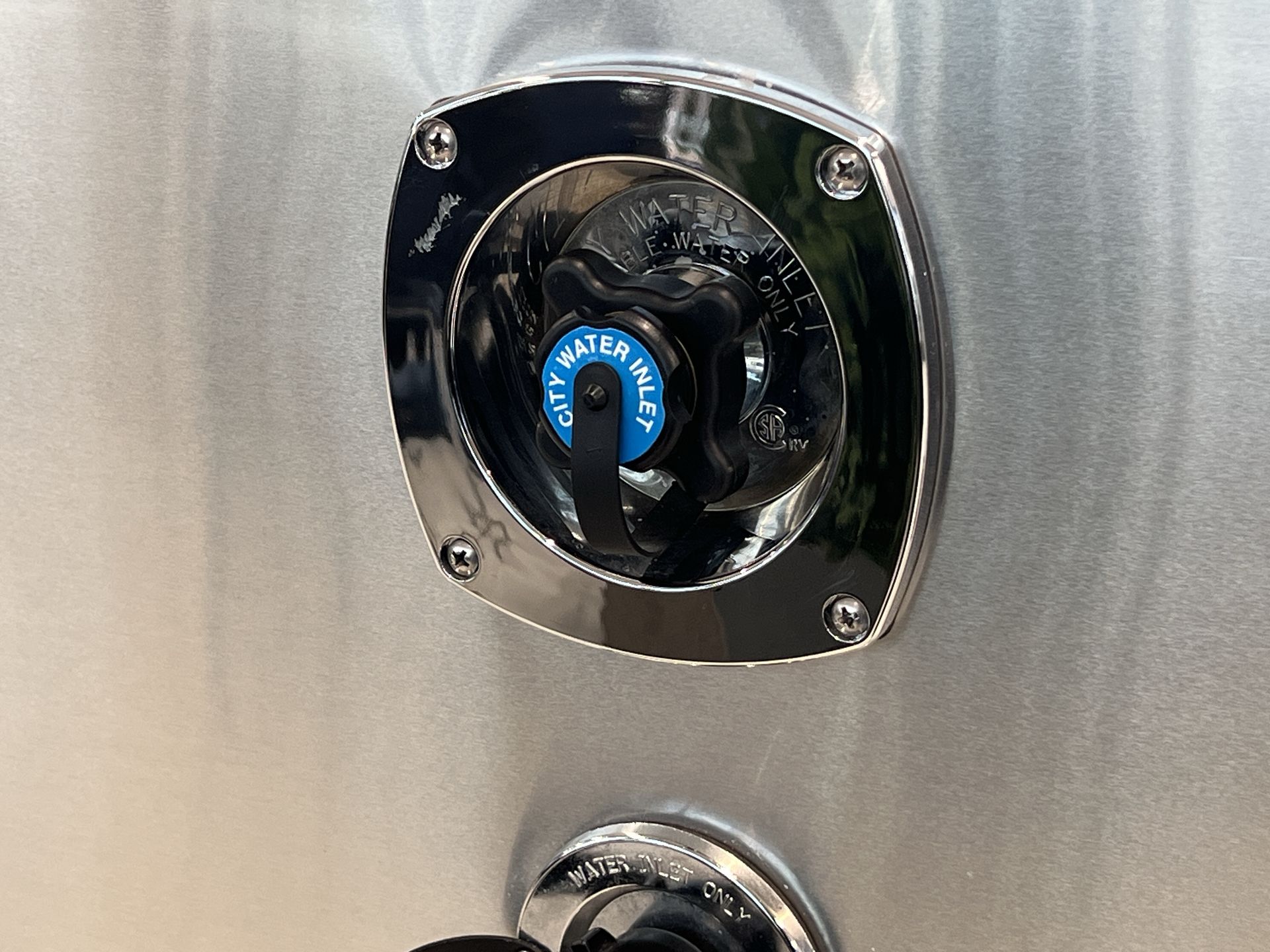 2026 Airstream 25FBT Base