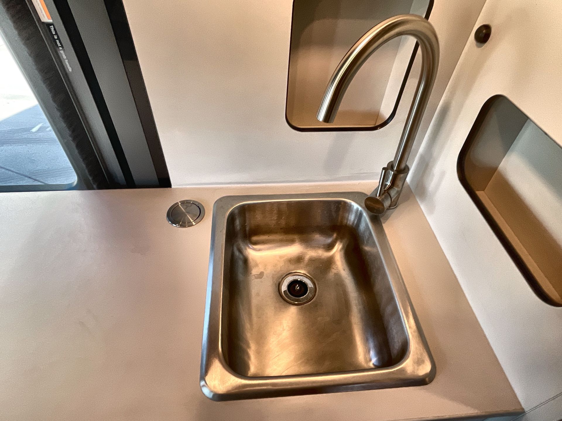 2025 Airstream Rangeline Base