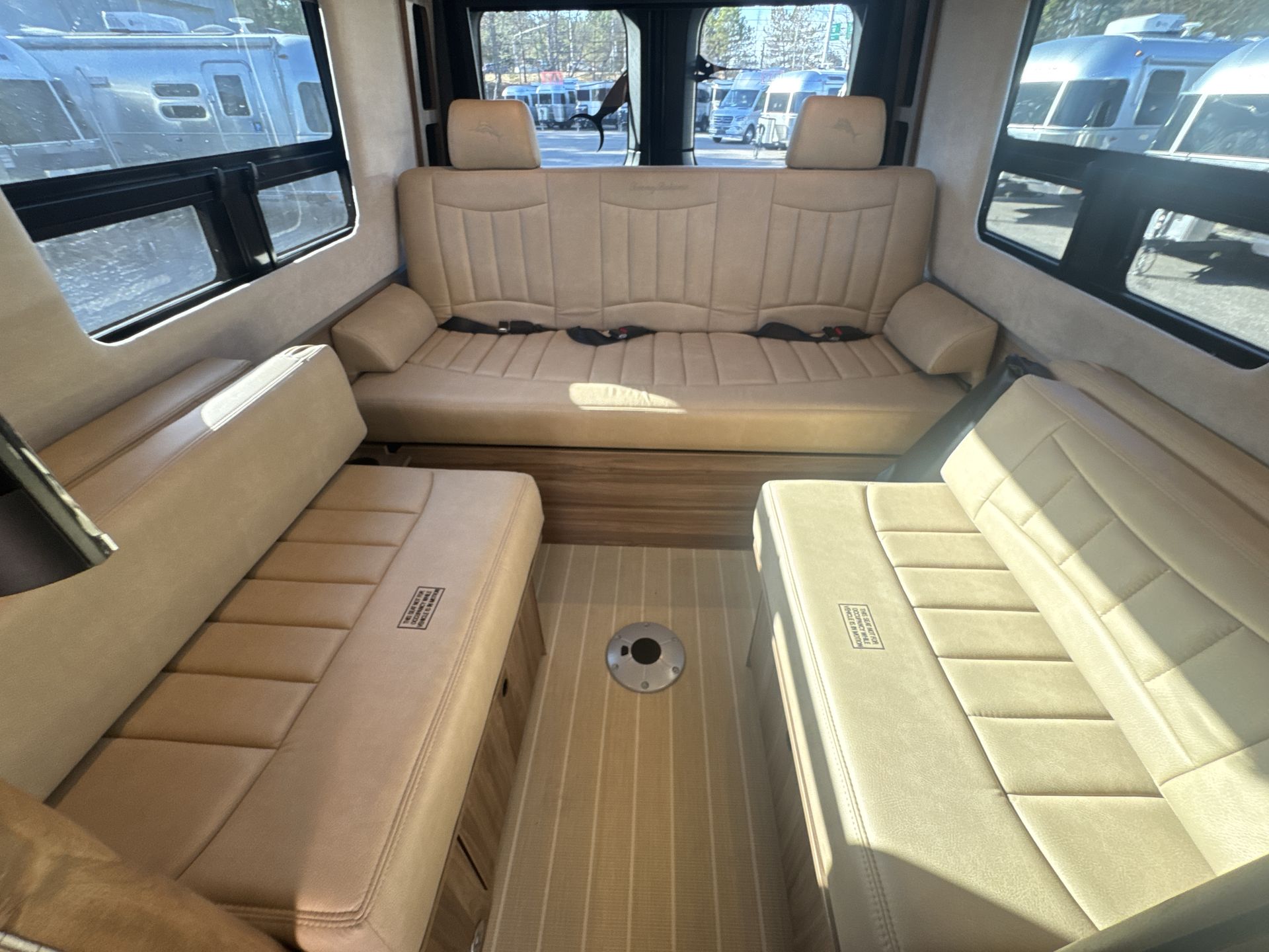 2025 Airstream 24 GL Base