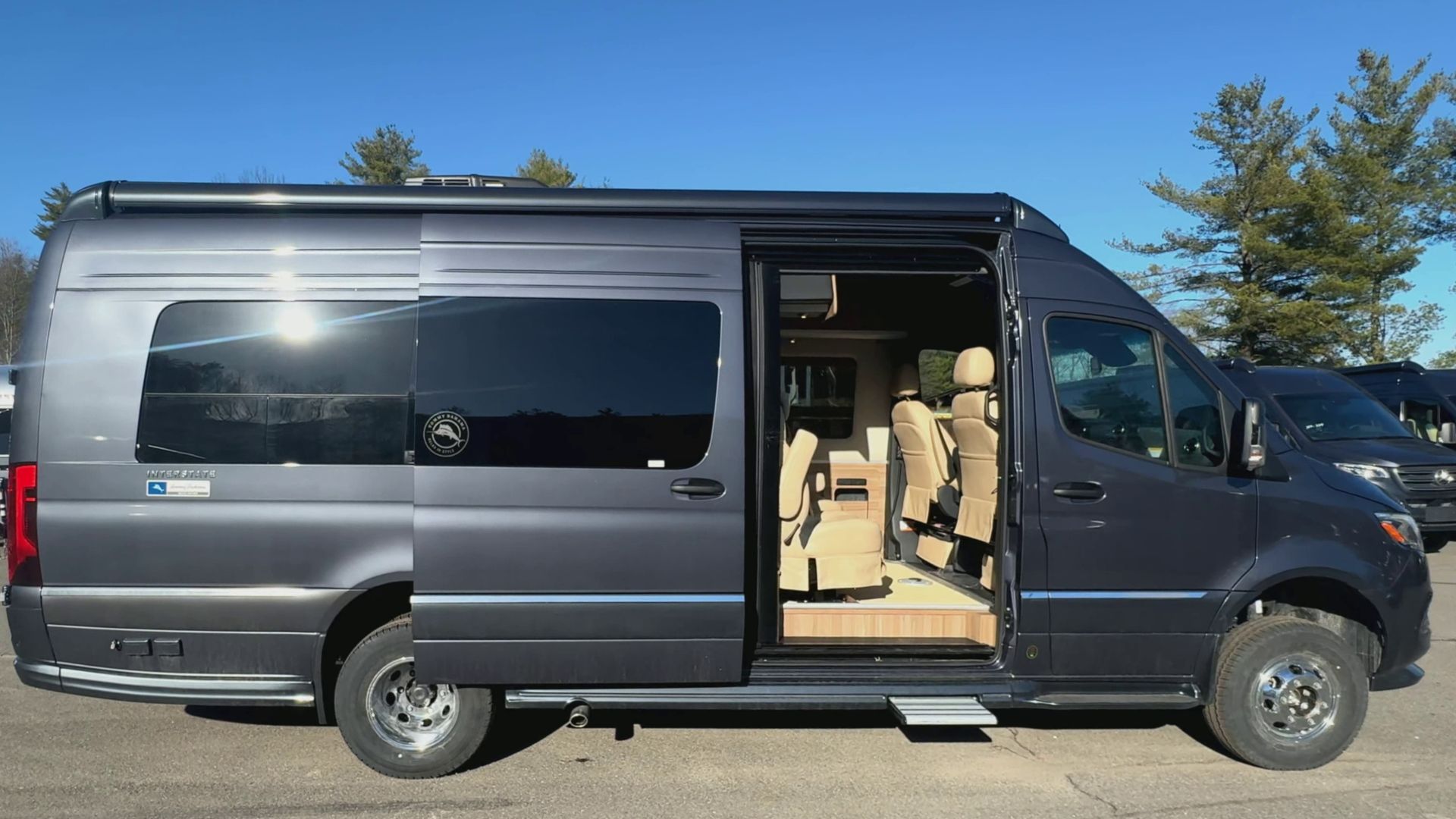 2025 Airstream 24 GL Base