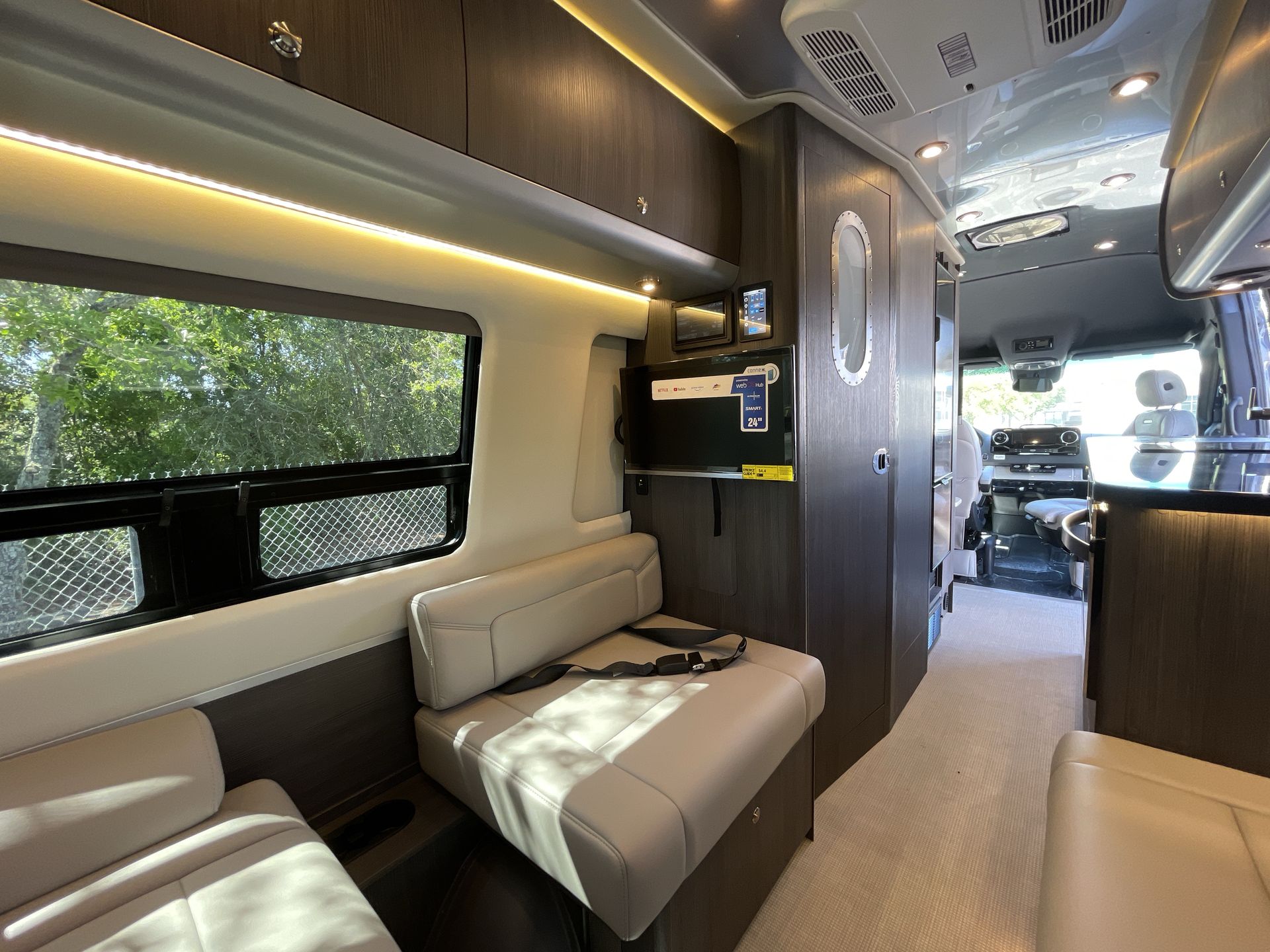 2025 Airstream 24GT Base