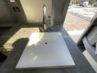 2026 Airstream 25FBQ Base