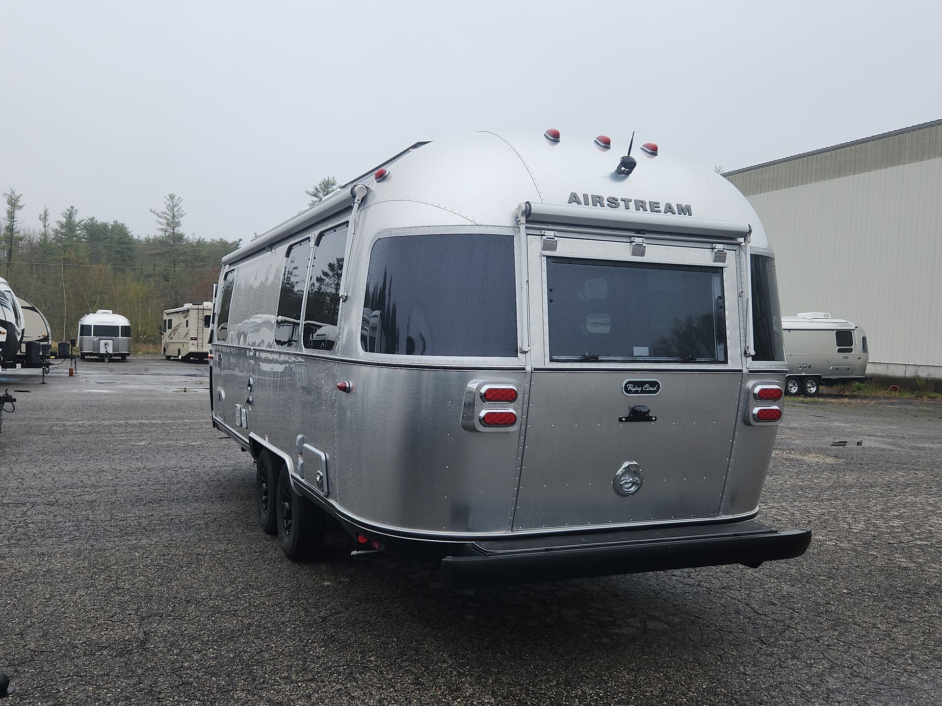 2025 Airstream 25FBT Base