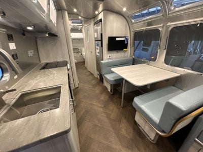2026 Airstream 30RBT Base