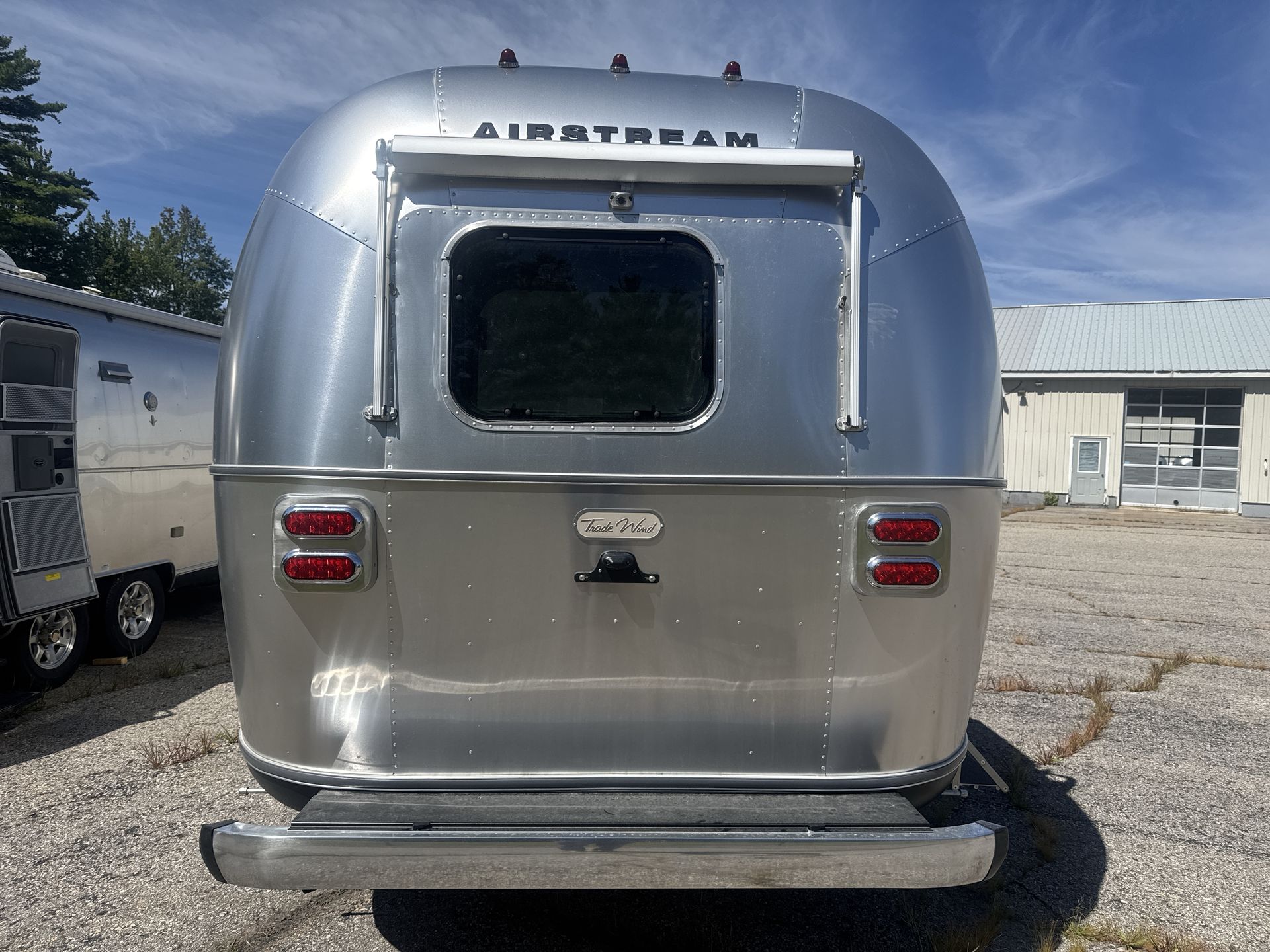 2026 Airstream 23FBT Base