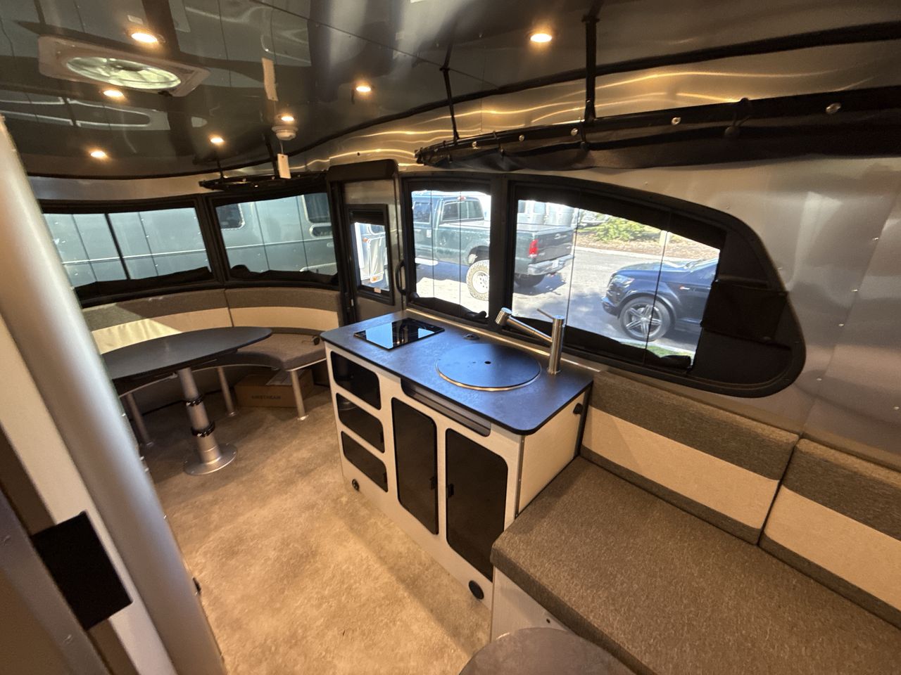 2026 Airstream 20Xe Base