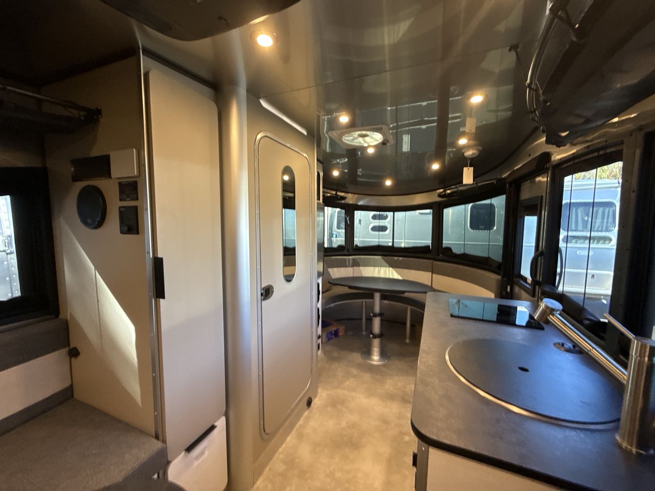2026 Airstream 20Xe Base