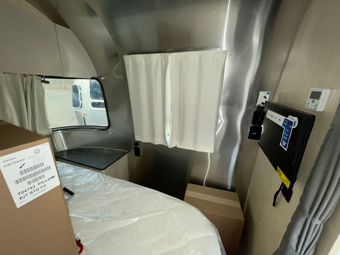 2026 Airstream 30FBBQ Base