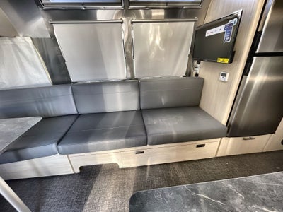 2026 Airstream 25FBT Base