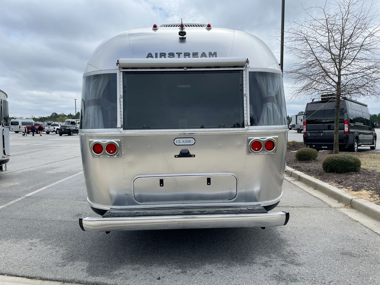 2026 Airstream 28RBQ Base