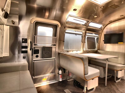 2026 Airstream 28RBQ Base