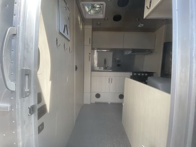 2026 Airstream 23FBT Base