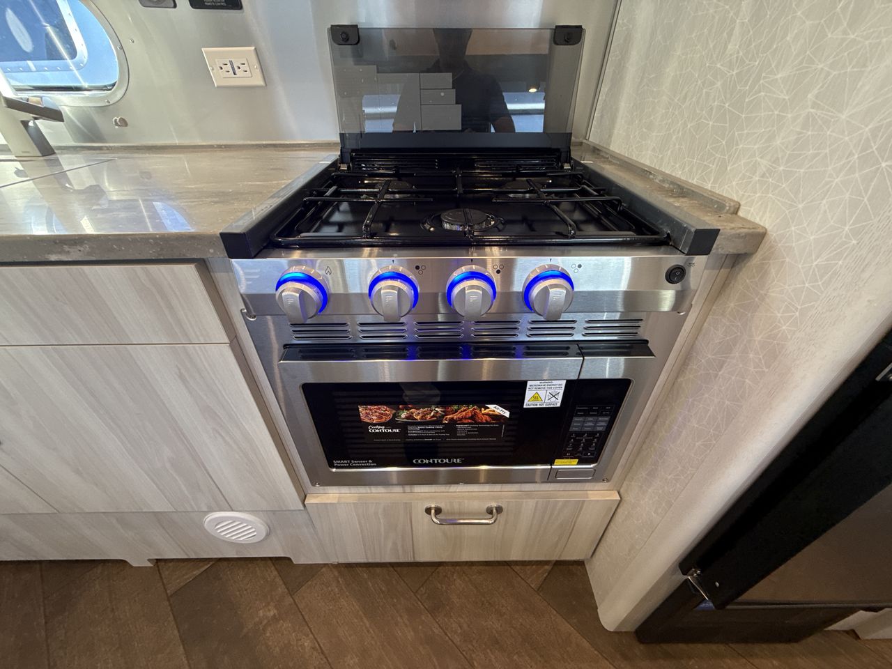 2026 Airstream 23FBT Base