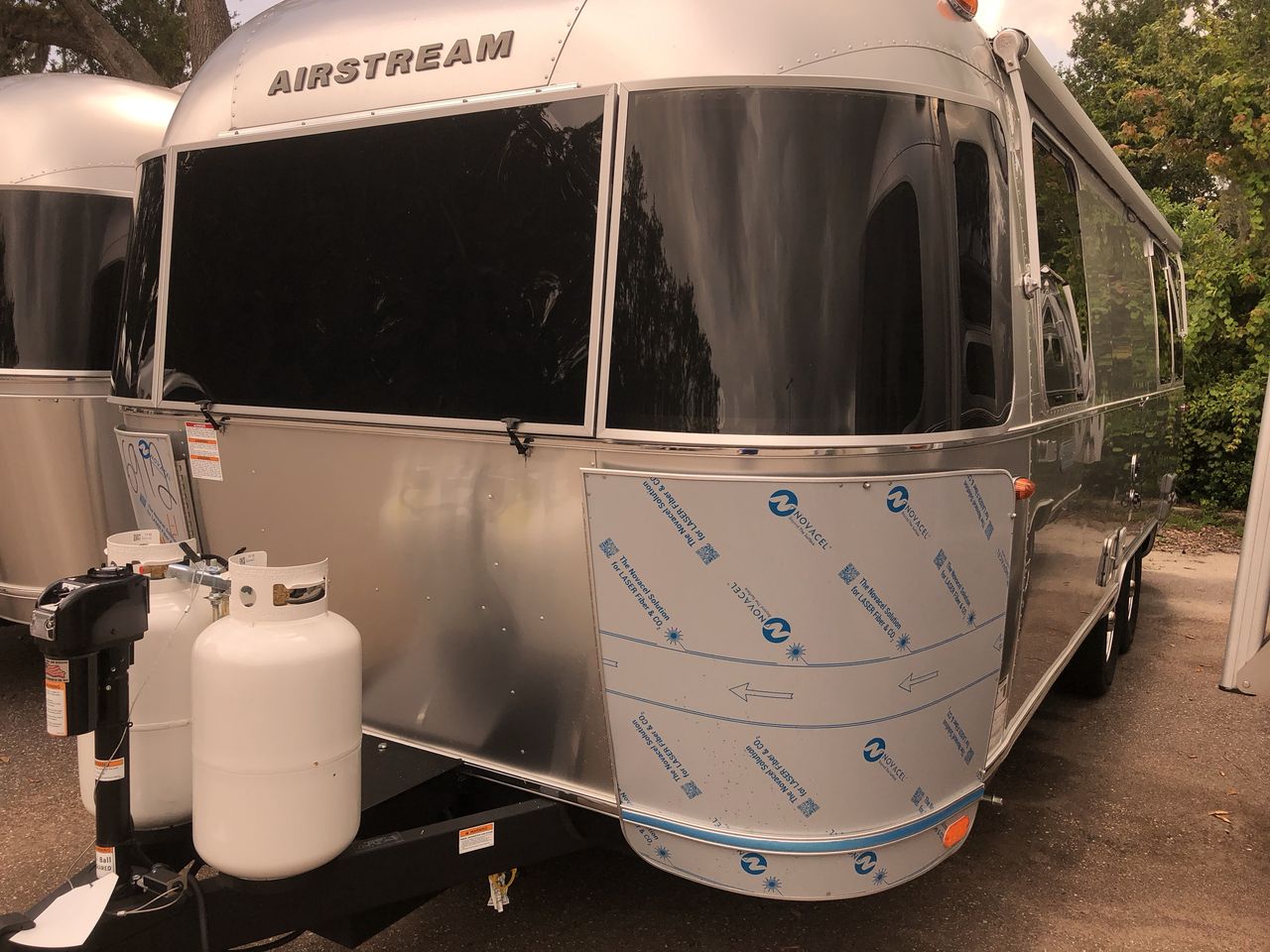 2025 Airstream 25FBQ Base