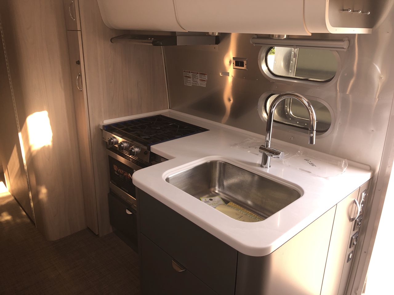 2026 Airstream 25FBQ Base