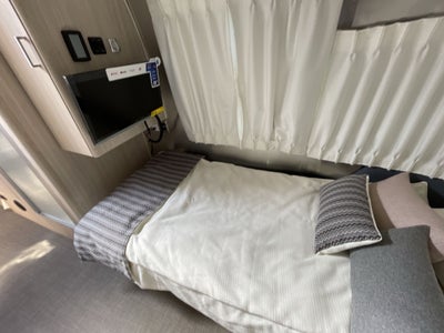 2026 Airstream 27FBT Base