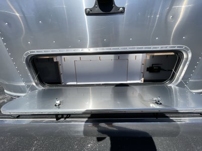 2026 Airstream 27FBT Base
