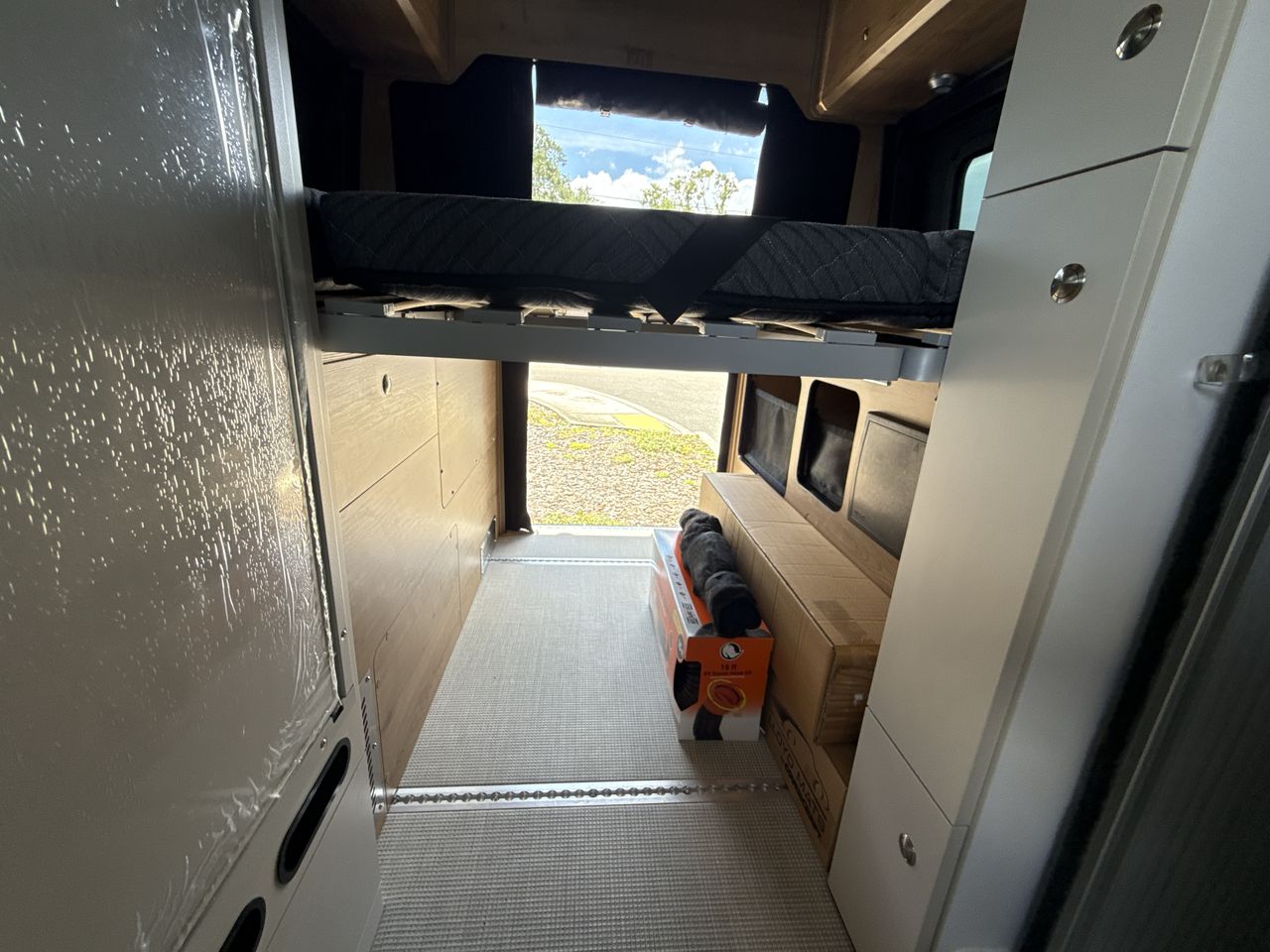 2026 Airstream Rangeline Base