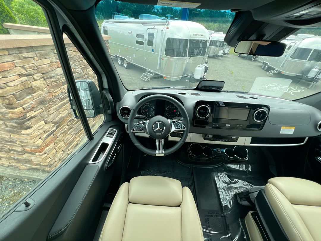 2026 Airstream 19GT Base