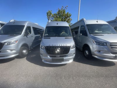 2026 Airstream 24GL 4x2 Passenger Base