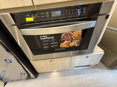 2026 Airstream 24GL 4x2 Passenger Base