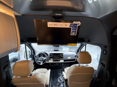 2026 Airstream 24GL 4x2 Passenger Base