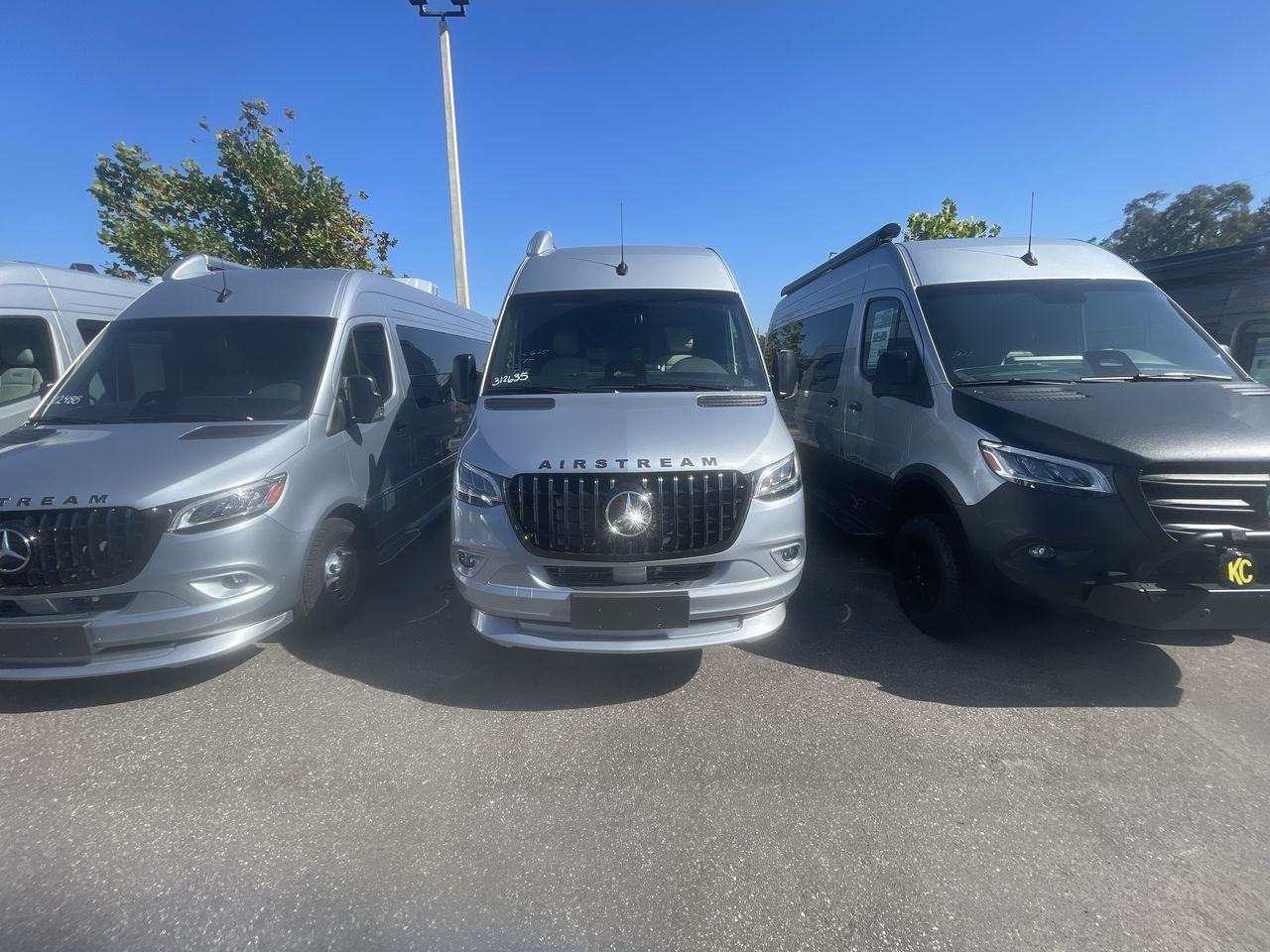 2026 Airstream 24GT Tommy Bahama Base