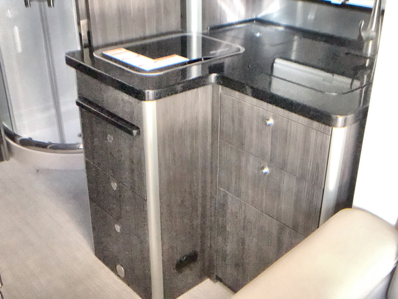 2026 Airstream Murphy Suite Base