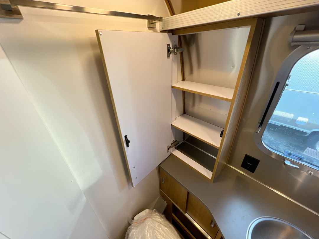 2026 Airstream 25FBT Base