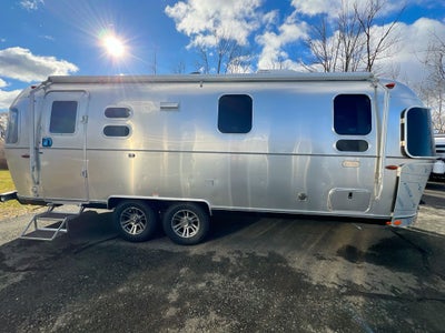 2026 Airstream 25FBT Base
